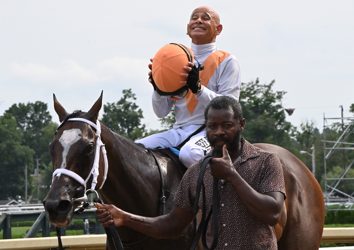 Ker-ching: Big Money Mike and Spirit Wind after winning the G2 Honorable Miss. Photo: NYRA / Susie Raisher (Coglianese)