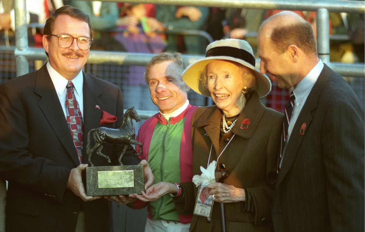 McCarron and Hofmans join owner Georgia Ridder in the Classic presentation. Photo: Benoit